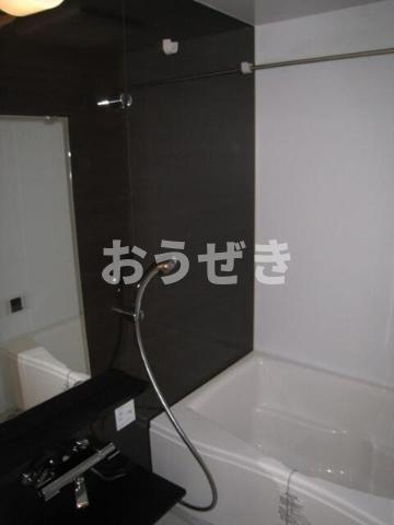 ＬＥ　Ｇｒａｎｄ　Ｃｈａｒｉｏｔの浴室