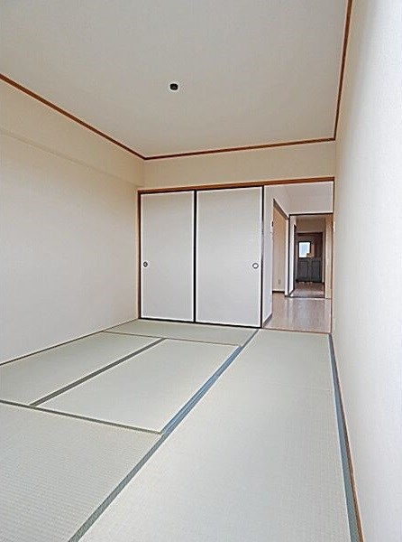 赤坪第２小菅ビルの寝室