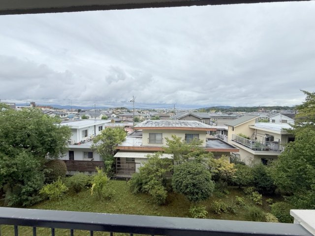 奈良市中登美ヶ丘１丁目の賃貸マンションの展望