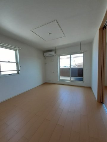 アイリン　タウン　Ｃの居間・リビング|こちらの居間で趣味の時間をお楽しみください