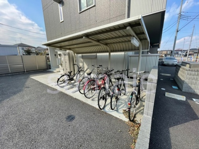 サン　アイランドのその他共用部分|屋根付き駐輪場です。