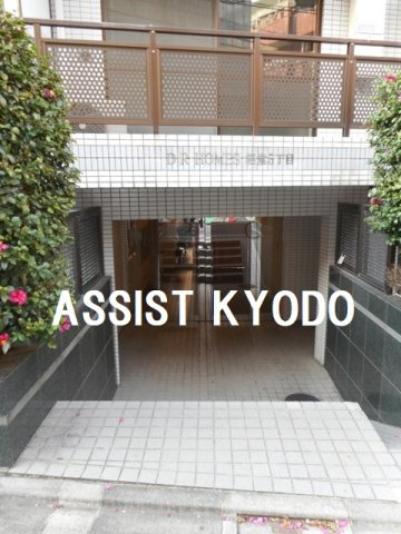 ＤＲホームズ経堂五丁目のエントランス