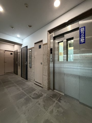 新宿区新宿５丁目の中古マンションのその他共用部分|エレベーター