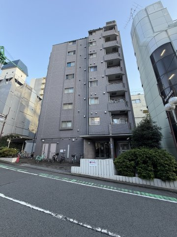 新宿区新宿５丁目の中古マンションの外観