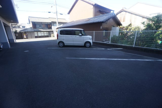 幸町ハイツの駐車場