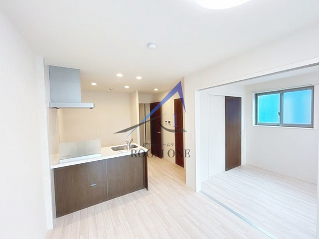 Ｒiverainの居間・リビング|洋室のお部屋です。