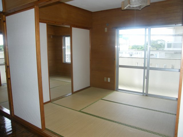  | 澤岻アパート
