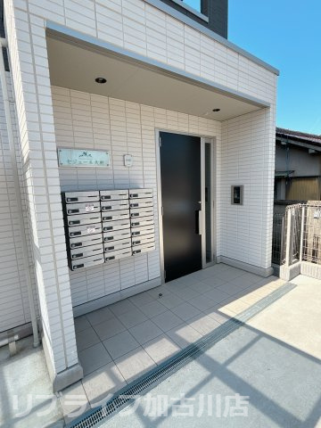 セジュール大村のエントランス