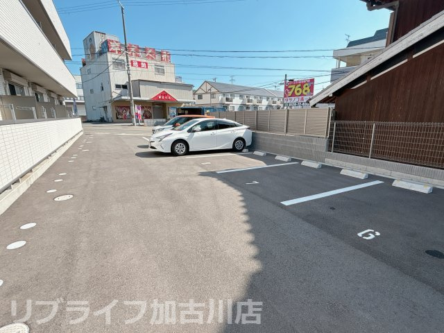セジュール大村の駐車場