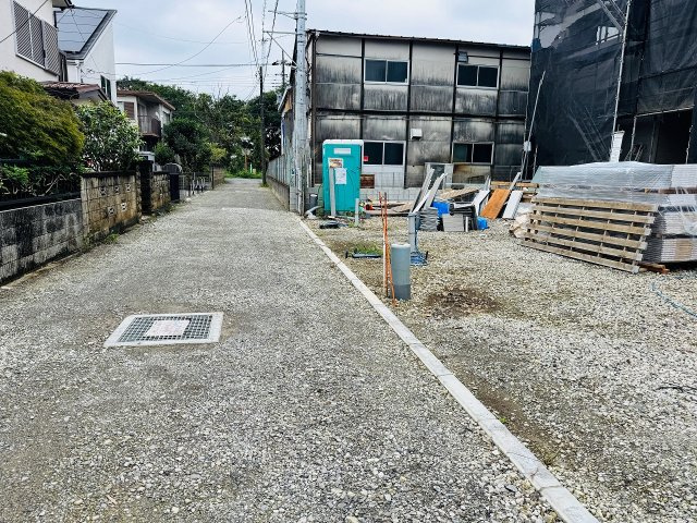 八王子市　弐分方町　新築一戸建て　４０期の前面道路含む現地写真|～東側4ｍ道路に面しています～