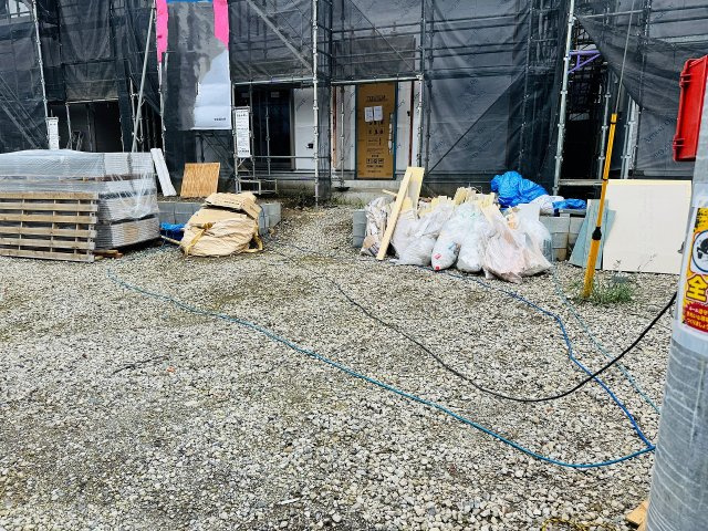 八王子市　弐分方町　新築一戸建て　４０期の駐車場|～並列3台駐車可能カースペース付き～