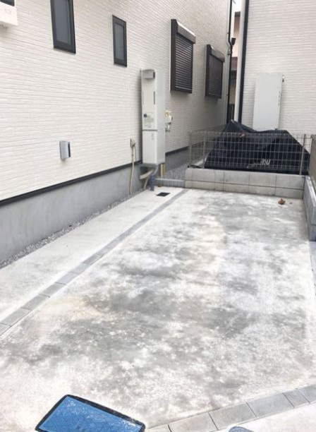 新宿区中落合３丁目の一戸建ての駐車場