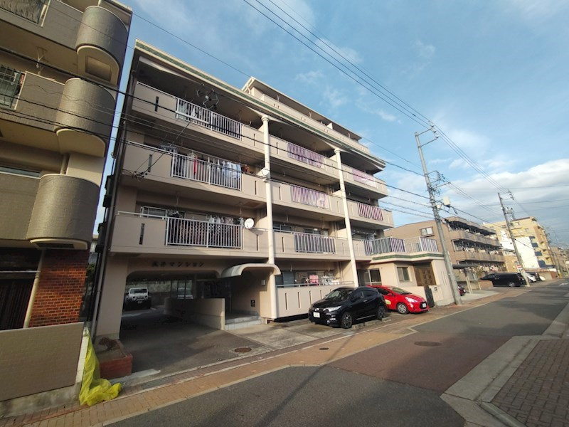 浅井マンションの外観