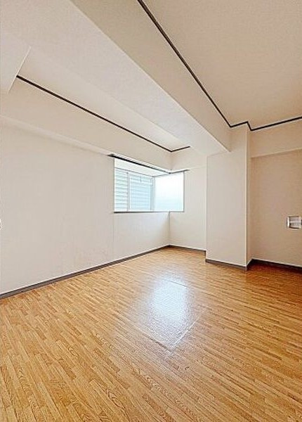 浅井マンションの居間・リビング