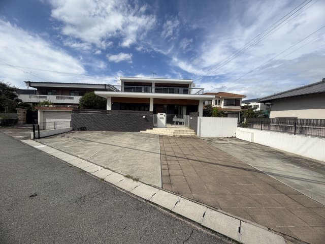 三木市緑が丘町本町１丁目戸建
