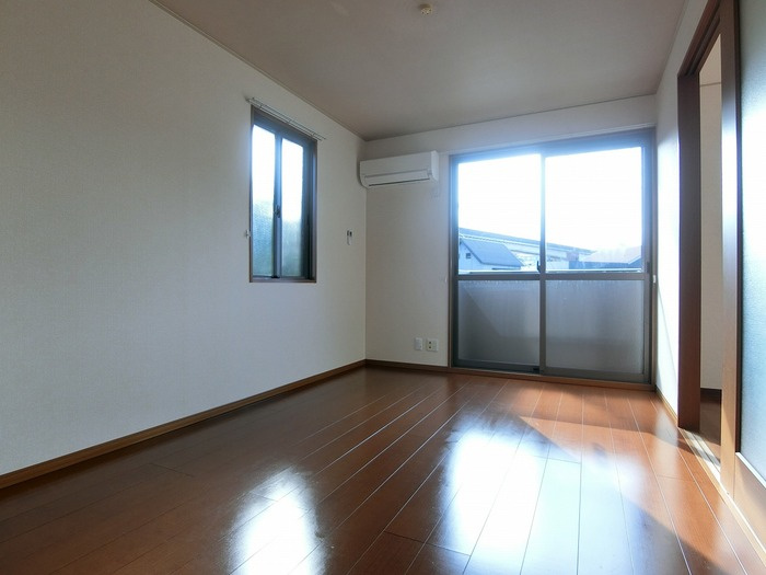 ヒマワリたけのB棟の寝室|※別部屋の写真です。参考下さい。