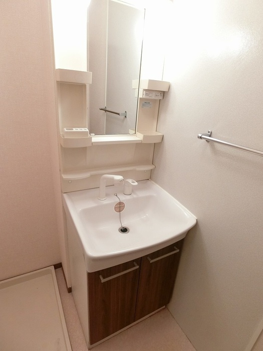 ヒマワリたけのB棟の洗面所|※別部屋の写真です。参考下さい。