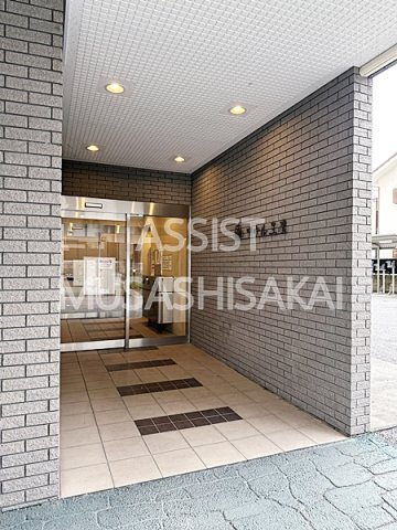 アウル三鷹のエントランス