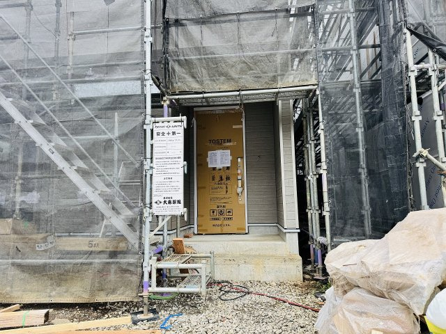 八王子市　弐分方町　新築一戸建て　４０期の玄関|～玄関は安心のWロックキーを採用～