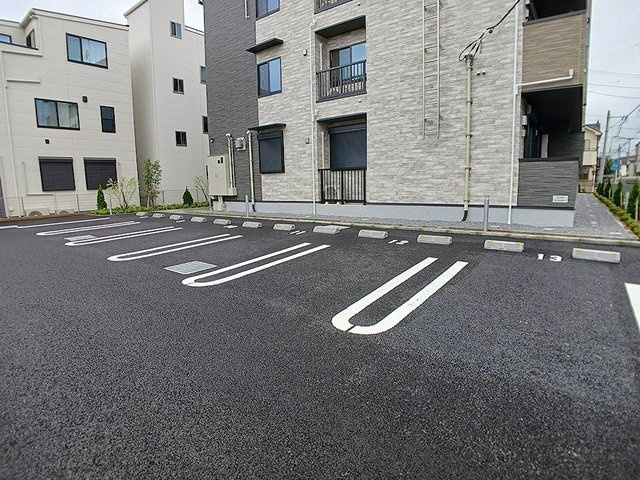 ベルアージュの駐車場