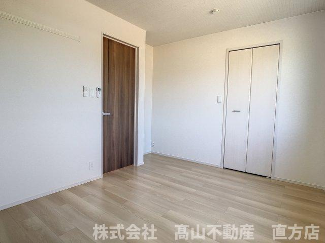 直方市大字感田のアパートの洋室