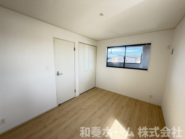 クレイドルガーデン阿南市才見町第1の洋室