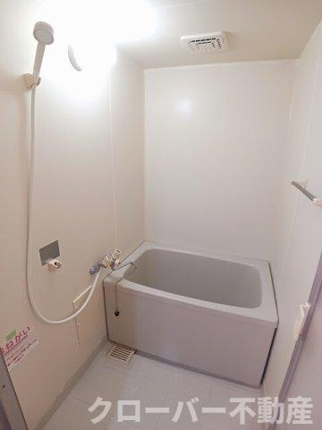 トラッド杉本の浴室