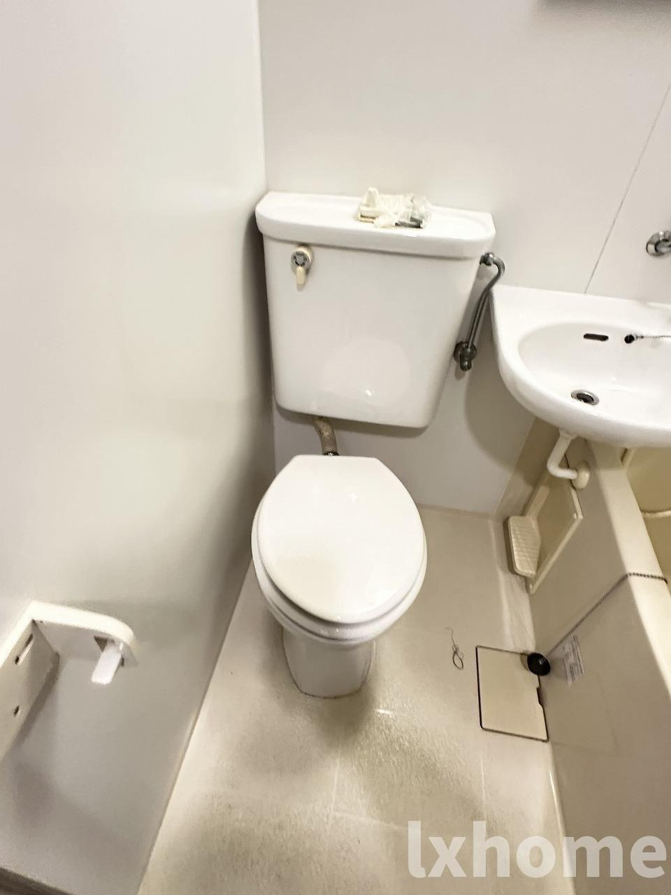春日マンションのトイレ|トイレもきれいです
