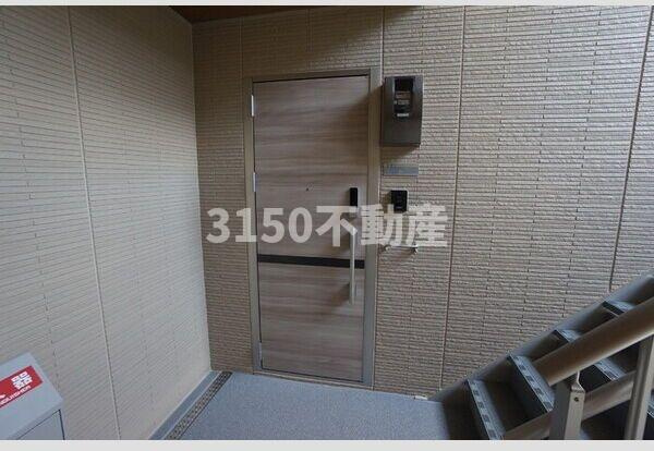 D-ROOM加納堀田町の玄関