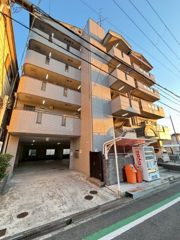 アーバンコートの外観
