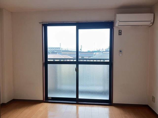 ラカーサ壱番館の居間・リビング