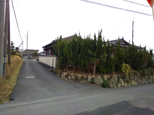 西岐波（江頭）中古住宅の前面道路含む現地写真