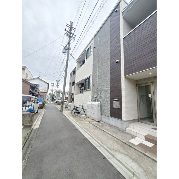 Maison Lafreの駐車場