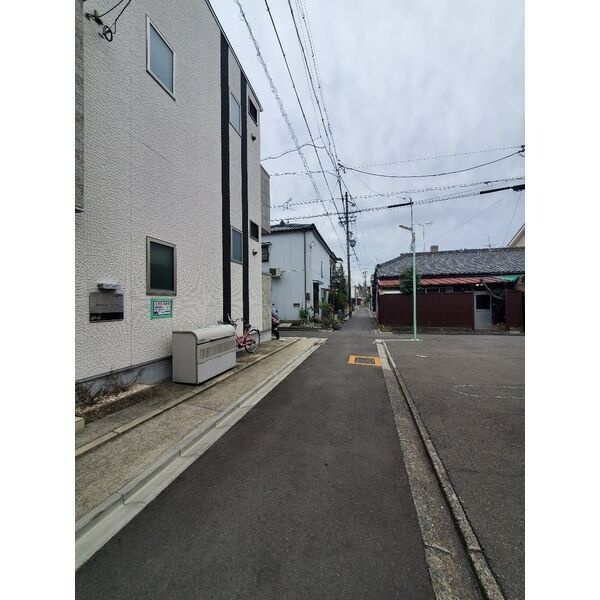 Maison Lafreの駐車場