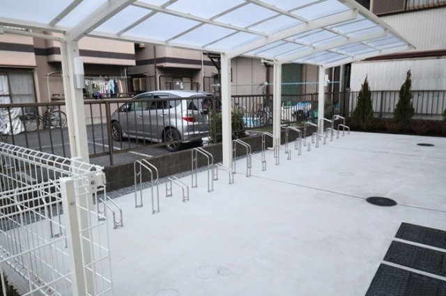 エトス レヴァンの駐車場