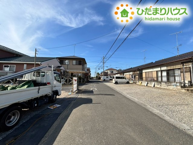 深谷市上野台　新築一戸建て　ブルーミングガーデン　01の駐車場