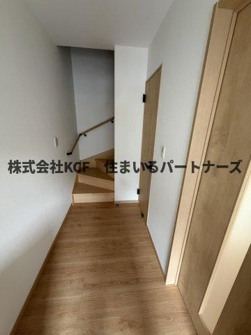 FLOW野中町の内装|明るい室内です