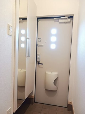 テラース磯上Ｃの玄関|玄関です