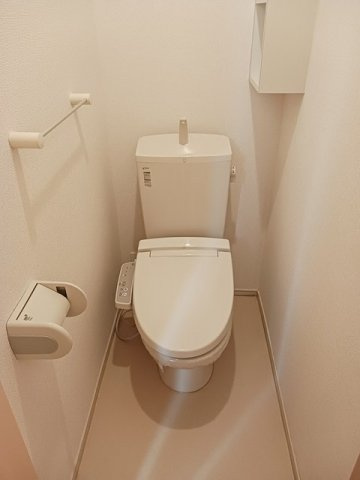 メゾン・ド・フルールのトイレ|落ち着いた色調のトイレです