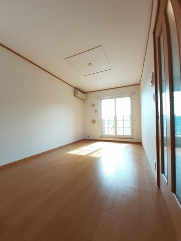 アルモニーの居間・リビング|こちらの居間で趣味の時間をお楽しみください