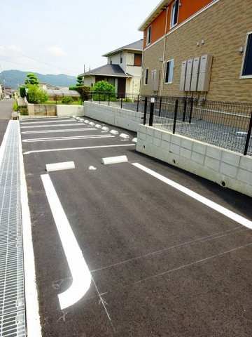 ステラ・フェリーチェの駐車場|駐車場があります