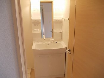 ウッディーベルＣの洗面所|コンパクトで使いやすい洗面所
