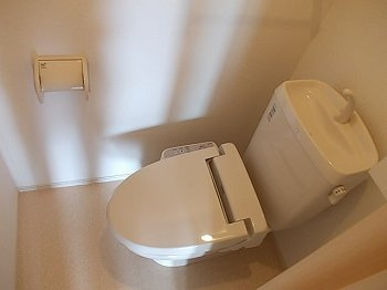 ウッディーベルＣのトイレ|コンパクトで使いやすいトイレです
