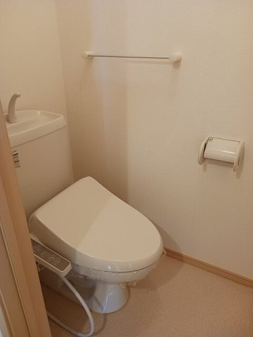 ＡＩＲＡ　　Ⅰのトイレ|ゆったりとした空間のトイレです