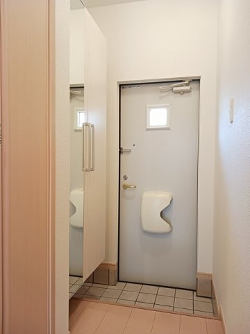 メロ－ライフＢの玄関|落ち着いた玄関です