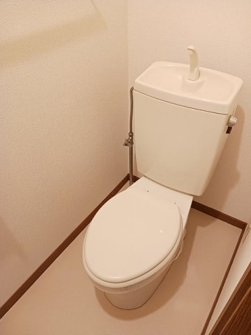 メゾン・リトルブリッジのトイレ|シンプルで使いやすいトイレです
