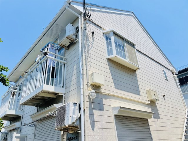 中台ハイツの外観