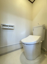 シンプルで使いやすいトイレです