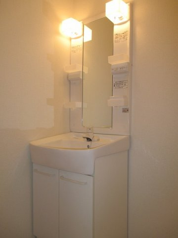 忙しい朝には欠かせない洗面所です