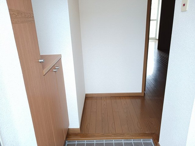 シンプルで使いやすい玄関です